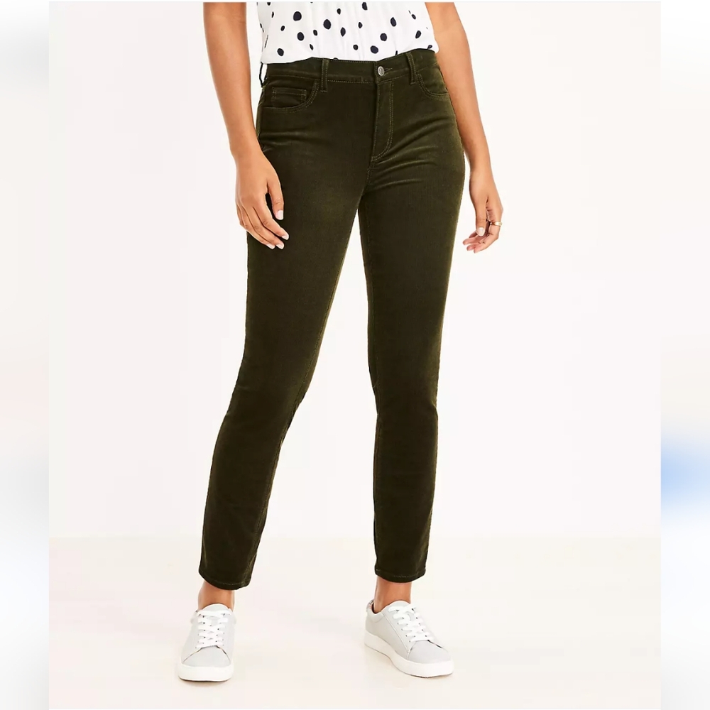 LOFT Women’s Black Corduroy Modern Skinny Pants Stretch Size 28 / 6